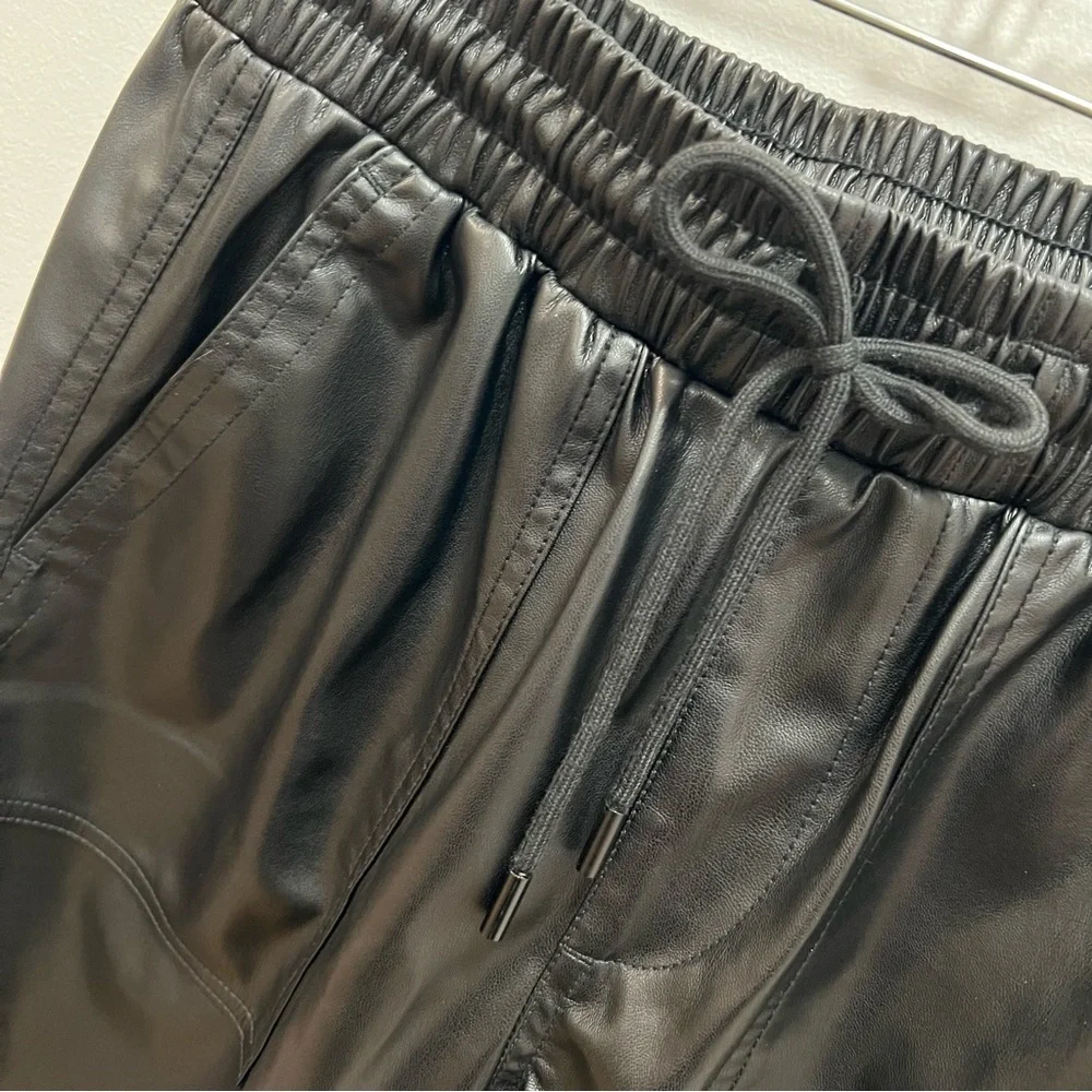 BLANK NYC Black Drawstring Faux Leather Joggers Size 28 - Picture 11 of 16